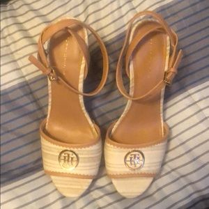 NWOT Tommy Hilfiger chunky heels